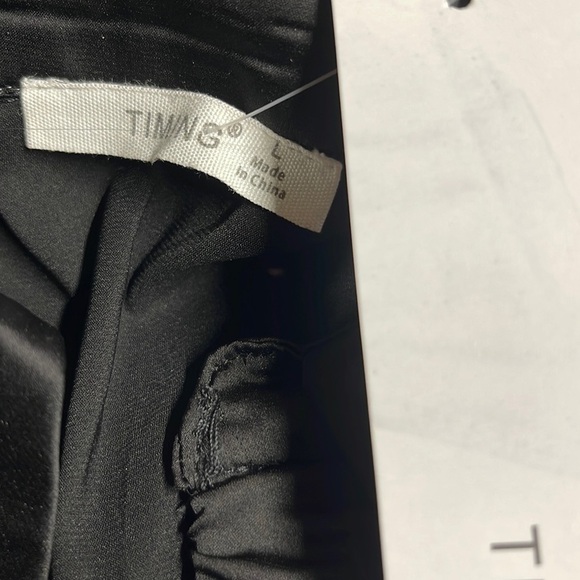 Timing Black Collared Long Sleeves Ruched Front Midsection Top. Size L. P325/A - Picture 3 of 7